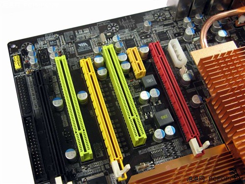 ����X48����֧�ֽ���/8600GT����SLI