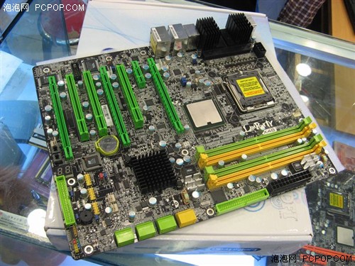 华硕X48上市无价 八款新上市主板导购(3)_硬件_科技时代_新浪网