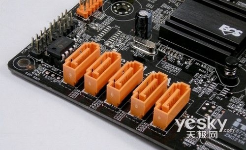 游戏娱乐两不误AMD三核羿龙8450攒机推荐