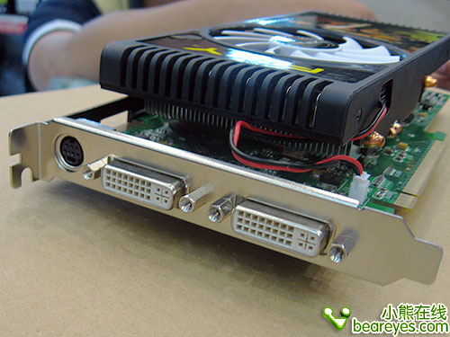 650/1900+双热管PNY超值9600GT显卡799元