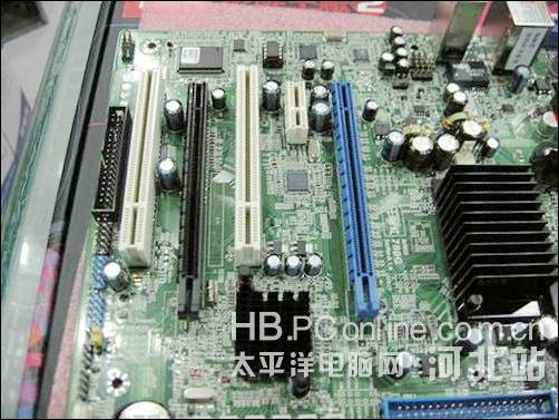 要与790G叫板七彩虹C.A780T大板上市