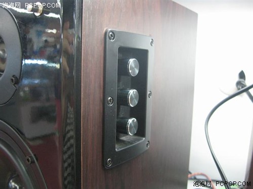 怎么连接两个音响 1245789230_srzrJZ.jpg