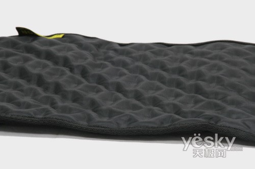 散热于无形中雷洛冰爽版笔记本冷却垫简评
