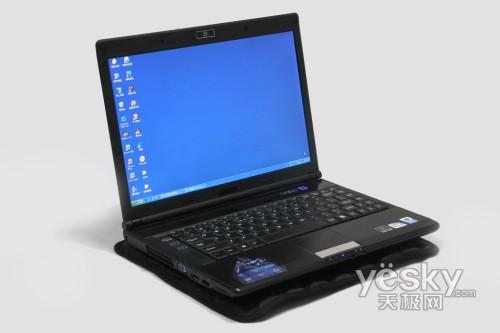 散热于无形中雷洛冰爽版笔记本冷却垫简评