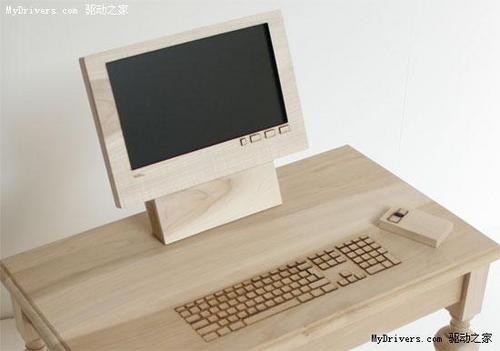 网友自制木制电脑桌