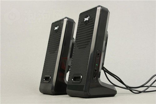 镂空面板 冲击波SU-203迷你音箱快评_硬件