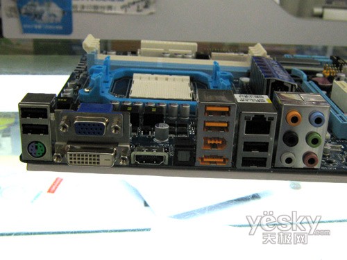 技嘉MA785GPMT-UD2H打造最强785G主板