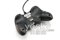 胜利在召唤北通战戟2游戏手柄格斗试玩评测