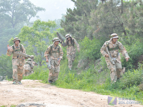 风靡全球 高科技娱乐活动真人CS详解_硬件