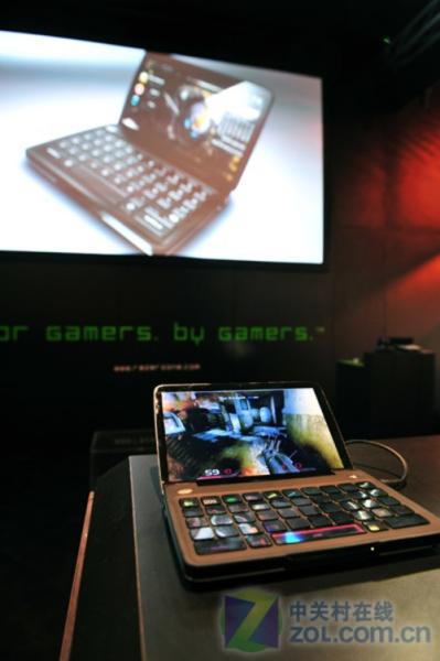 CES2011ӦӲϾRazerչ̨Ʒع