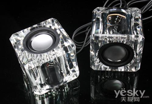 梦幻水晶剔透玲珑 英雄M808数码小音箱评测_