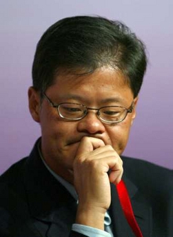 科技时代_雅虎前CEO杨致远去年薪水仅1美元无其他补偿