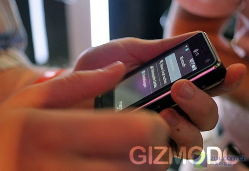 3�紥������LGרҵ�����ֻ�KU990ͼ��