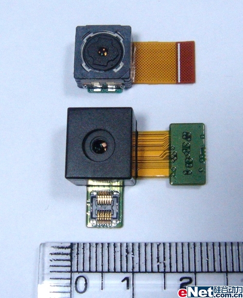 三星电子:展示全球最小手机用800M摄像头_手机