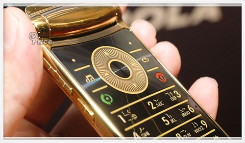 ����֮��Ħ��2GB�ƽ��V8��ɫ��ͼ��(2)
