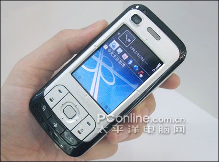 一周手机:诺基亚N82携手三星G800闹香江