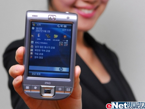 商务旗舰精英惠普iPAQ112真机图实鉴