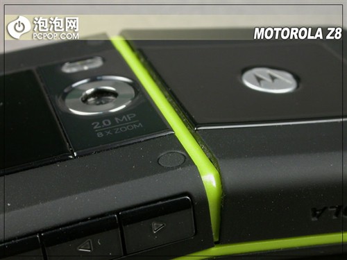 与众不同摩托罗拉滑盖智能Z8外观评测(4)