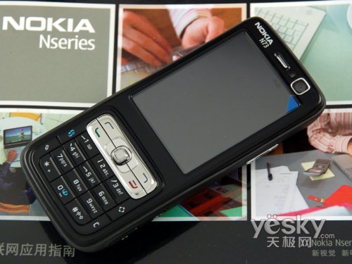 经典智能机诺基亚N73网络版售2599元 