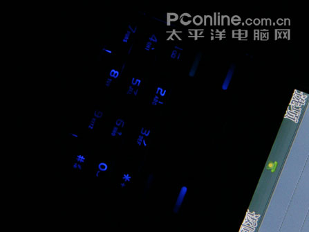 支持对讲机功能万事通国产手机A168评测(2)