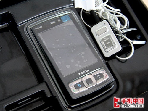 ����˫�򻬸�ŵ����8GB��N95��6600Ԫ