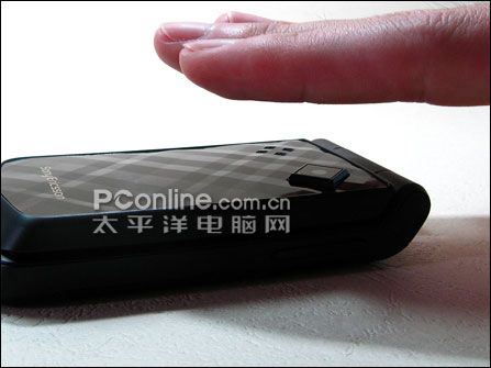 钻石切割手势感应索爱Z555i将破千