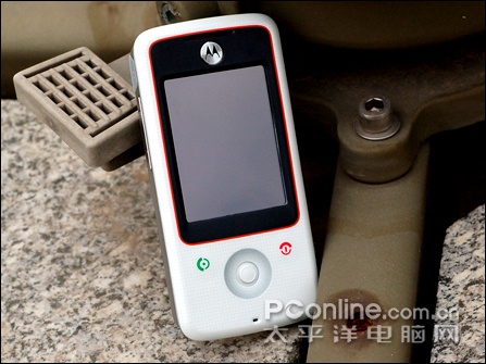 �Լ۱�PKս����2000Ԫʵ�����ֻ���ѡ(3)