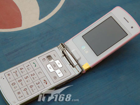Ů���LGʱ�з��ǻ�KF350��1580