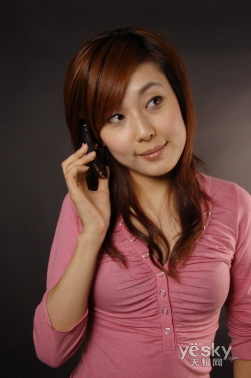 当TD遇到了美女多普达智能3G手机S700图赏