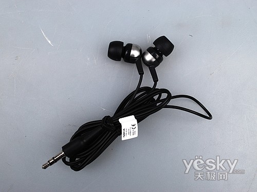 800万像素拍照旗舰 白色诺基亚N86开箱图赏_