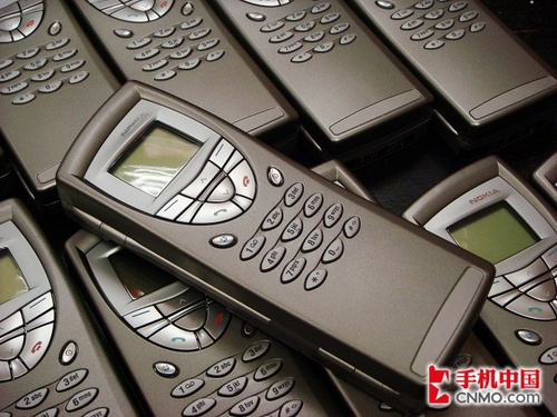 值得收藏 诺基亚Symbian古董机399元_手机