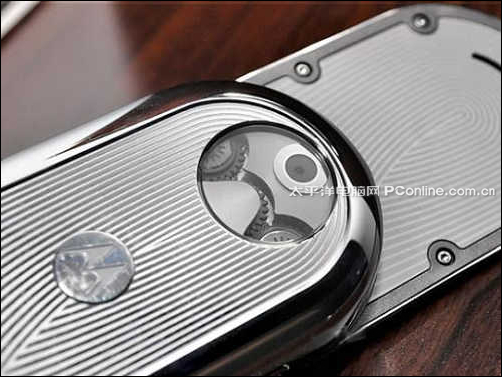 蓝宝石镜面最拉风 摩托罗拉AURA要7K_手机