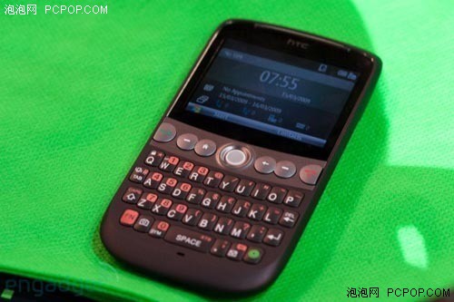 黑莓还是HTC?WM系统全键手机仅2299元_手