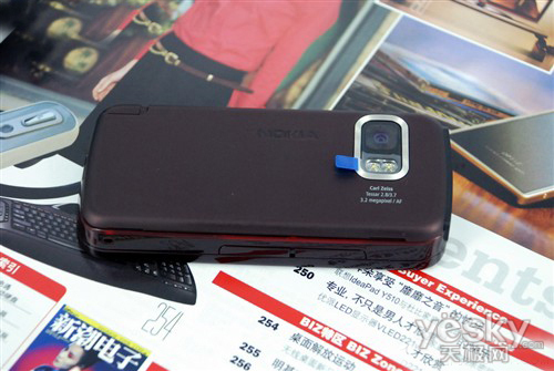 具有里程碑意义 诺基亚首款触屏5800报1499_