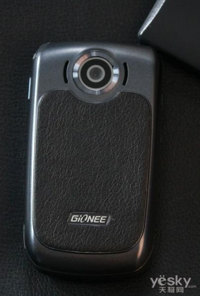 透明翻盖跑车设计金立商务手机A350评测