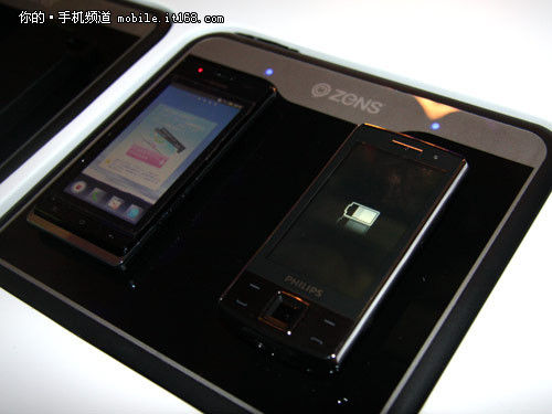 iPhone4能用的无线充电器 ZENS新品发布_手
