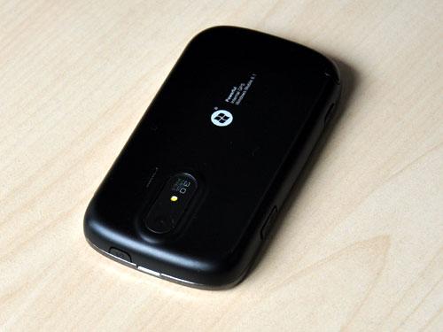 演绎领秀时尚 海信3G智能手机E8多图赏