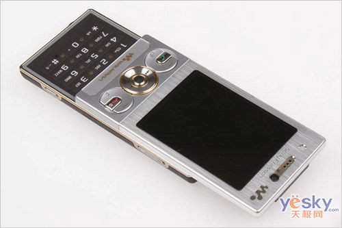 鿴ᰮ W715 һͼ