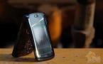 Ħ RAZR2 V8