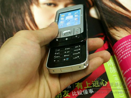 ����鿴��ŵ���� 6110Navigator ��һ��������ͼ