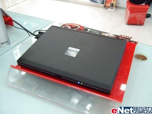 13.3Ӣ��DVD˫���¼��ʿͨS6410����