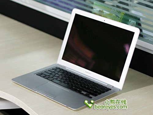 �Ǽ�2000Ԫƻ��MacbookAir�ֻ�����