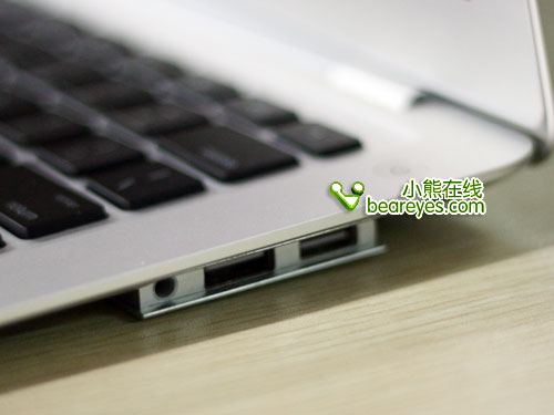 �Ǽ�2000Ԫƻ��MacbookAir�ֻ�����
