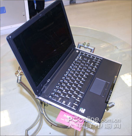 ��300����1G�ڴ��廪ͬ��˫�˱������