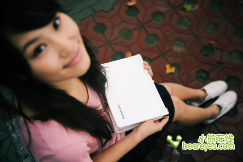 各有韵味联想IdeapadS10美女激情图赏