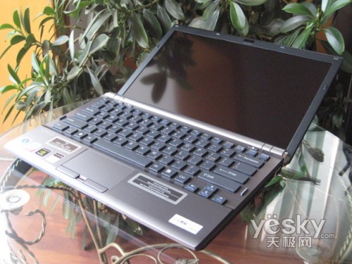 索尼13寸升级笔记本调货双显卡配置随时换