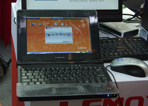 龙芯搭载2F芯片8.9寸笔记本曝光 命名逸珑_