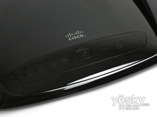 时尚飞碟LINKSYSWRT160N超低价800元热卖