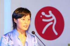 ���ʰ�ί��פ�й���ϯ�������