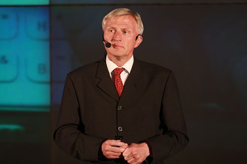 Ƽʱ_ŵȫִиܲAnssi Vanjoki